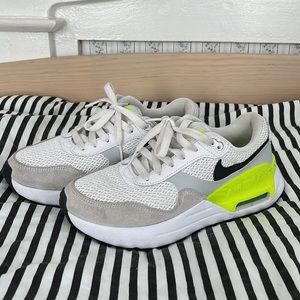 Nike Airmax Systm Women's Sneaker (Black/Volt)